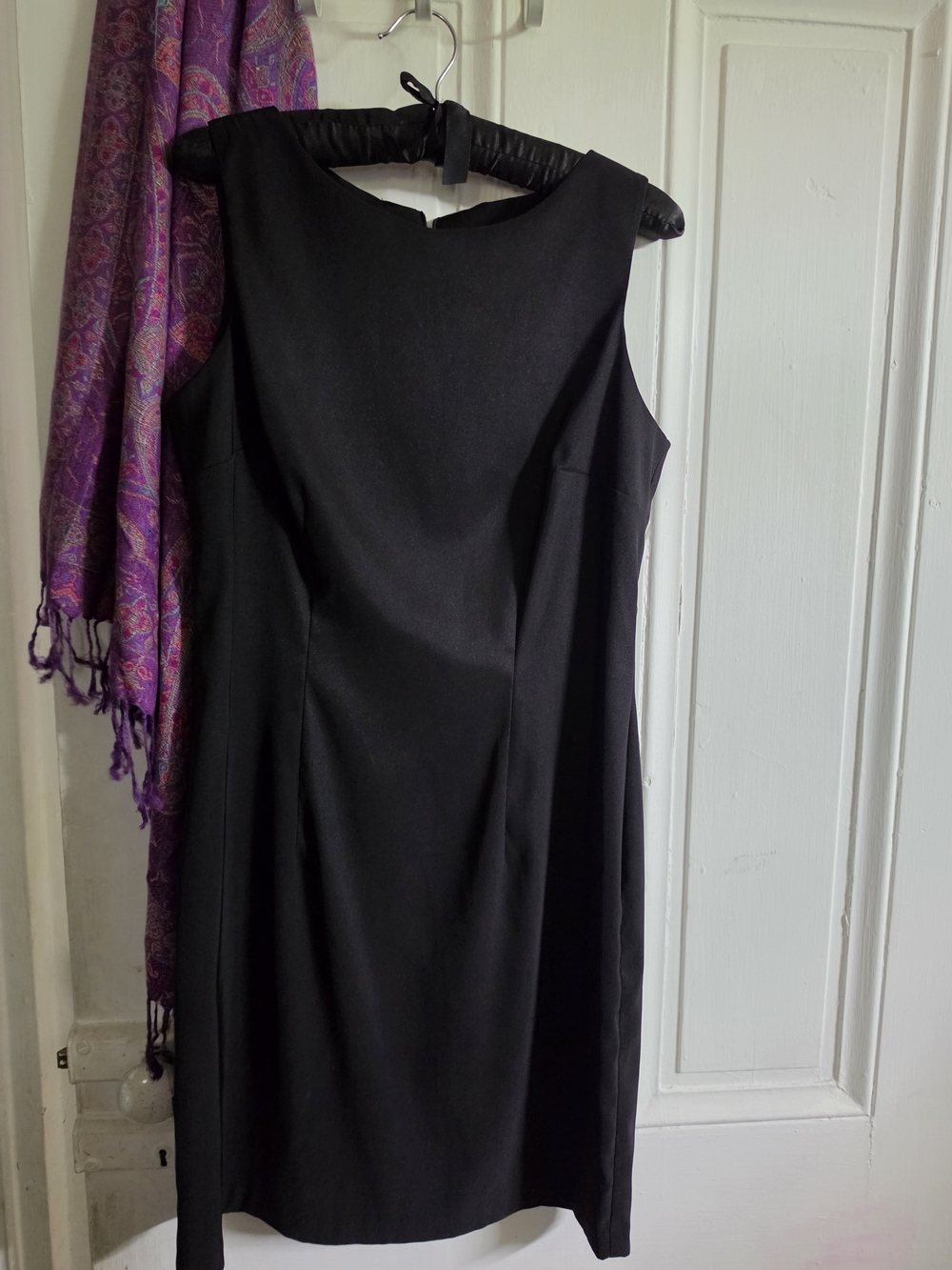 dressbarn Black Sleeveless Sheath Dress
